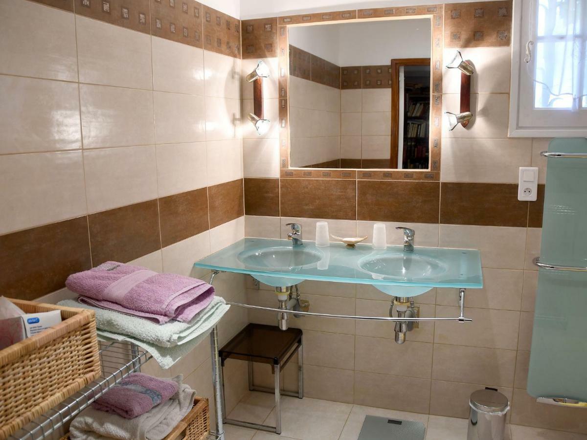 Les Chambres D'Adeline - B&B Murs  Zewnętrze zdjęcie